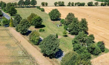 Luftbild des Bolzplatz in Schlückingen